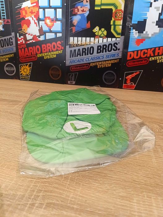 Nowa ośmiokątna czapka Super Mario Bros. Luigi's