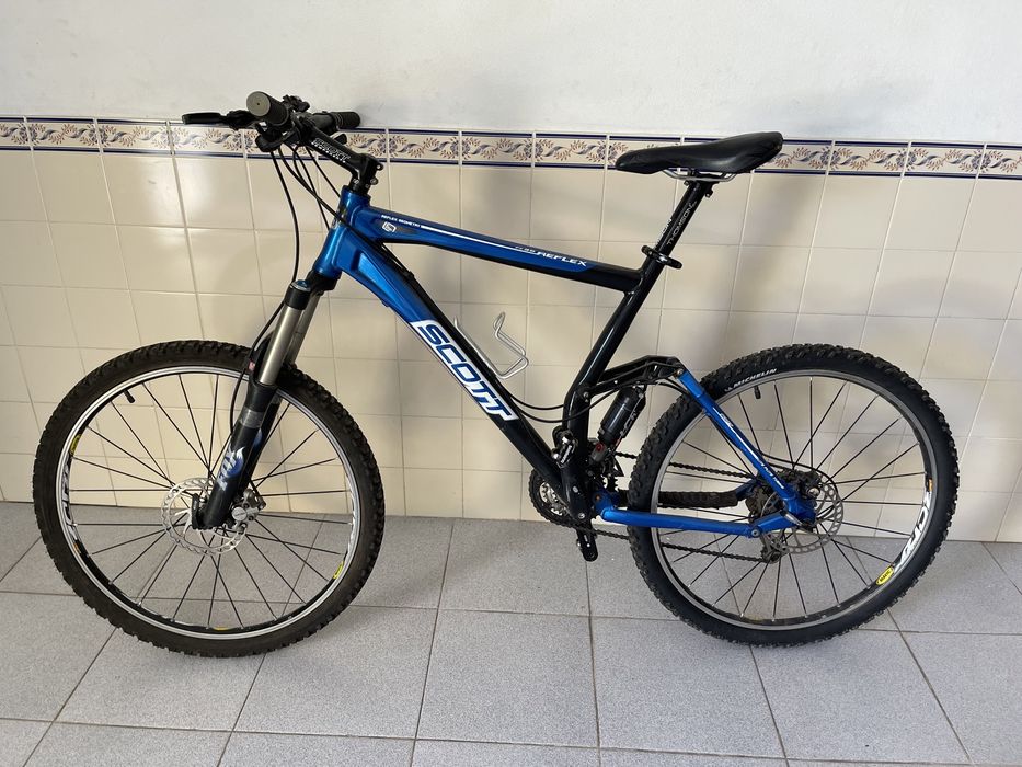 Bicicleta Scott FX35 Reflex c/ suspensão FOX