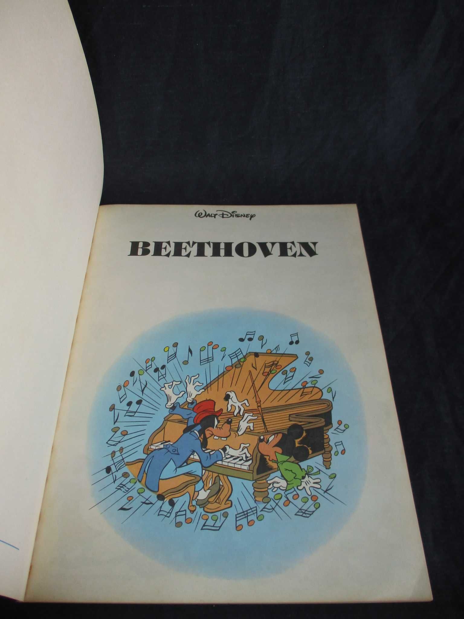 Livro BD Pateta faz História interpretando Beethoven Sátira Histórica