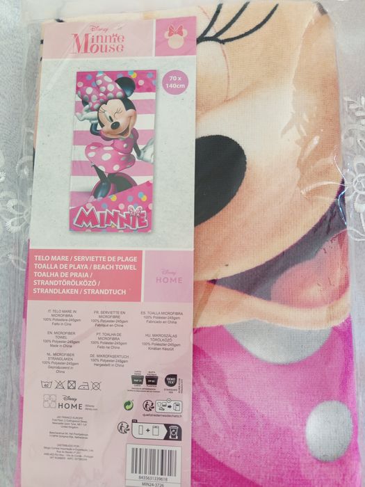 Toalha de praia da Minnie.