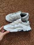 Оригинальные женские кроссовки Adidas Ozweego
