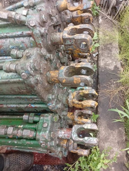 Циліндр навіски мтз юмз та ін