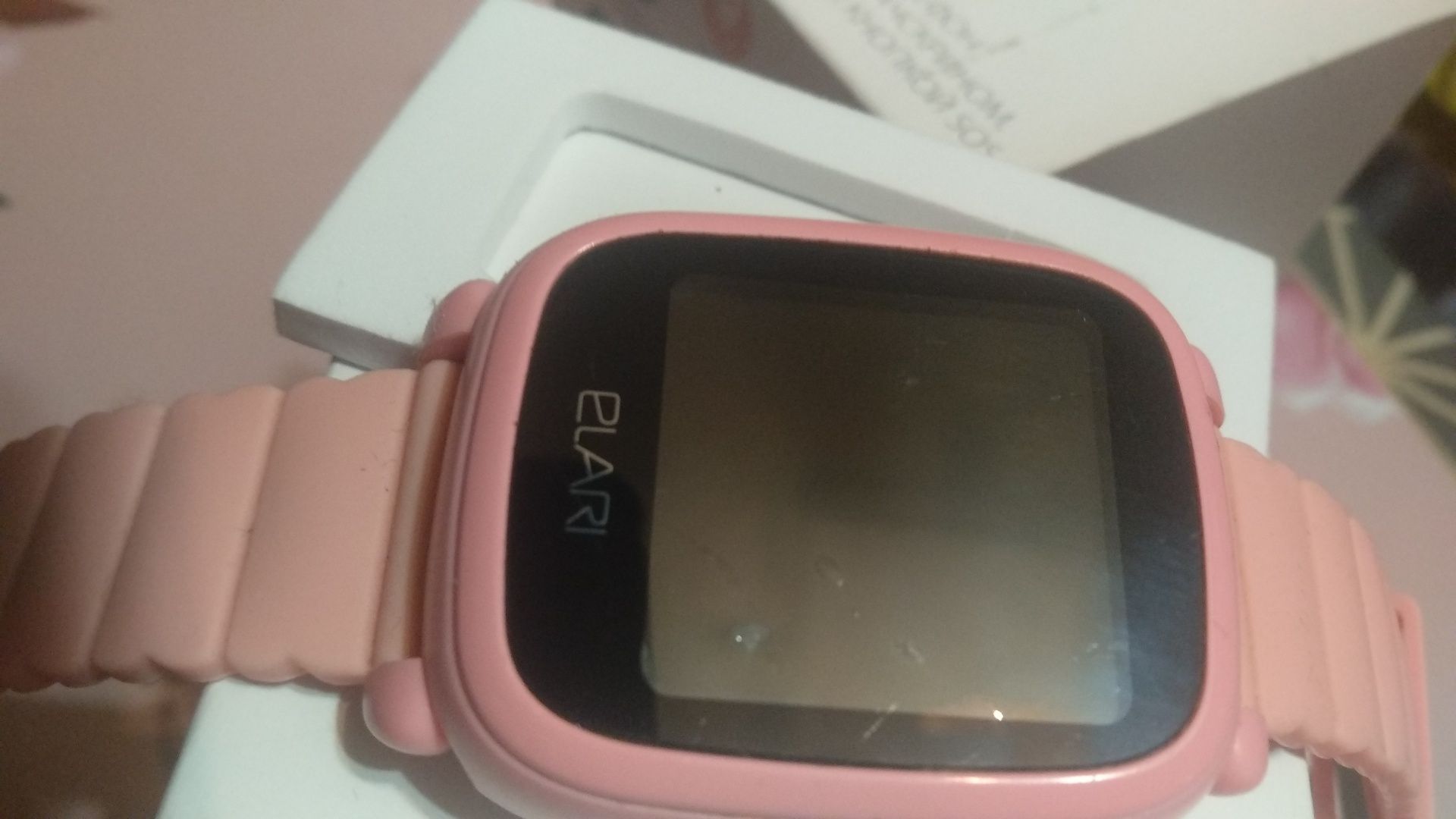 Смарт годинник Elari KidPhone 2. На запчастини або відновлення.