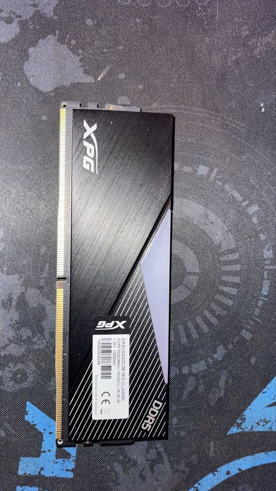 Vendo DDR5 5200MHZ 16GB Adata XPG Lancer