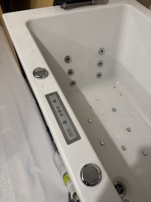 Wanna z hydromasażem riho lusso 170 x 75