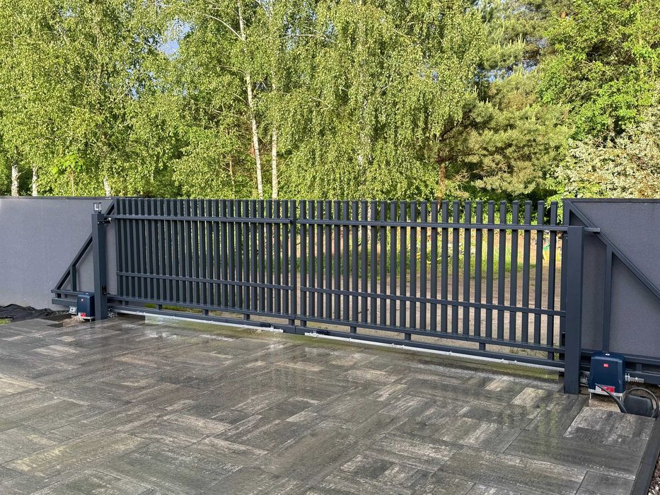 Nowoczesne ogrodzenia na wymiar- grzebieniowe, modułowe PRODUCENT