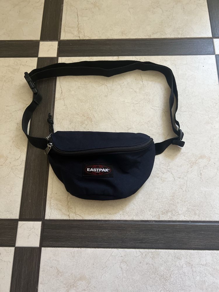 Барсетка Eastpak