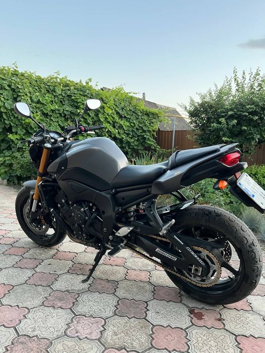 YAMAHA FZ 800 мотоцик стріт