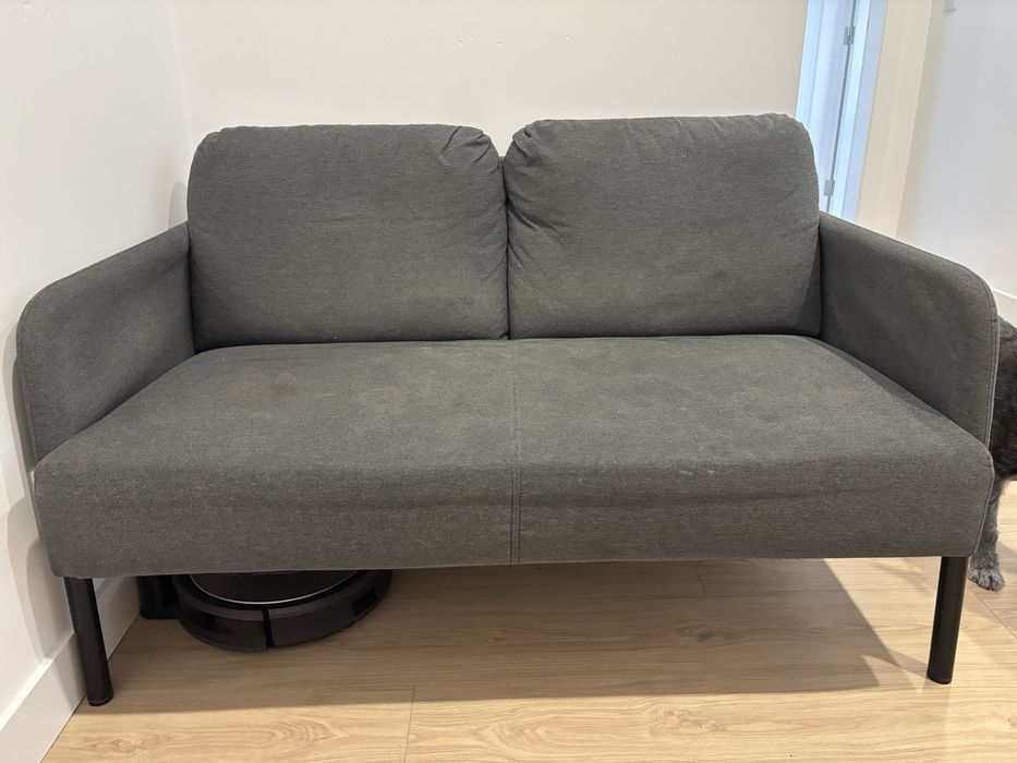Sofa cinza Ikea GLOSTAD