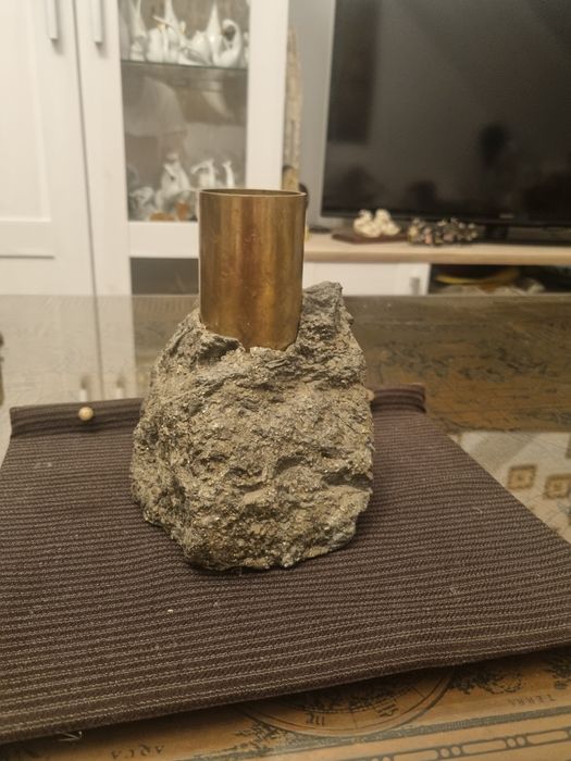 Piryt/brąz minimalistyczny świecznik Saulo/Norwegia