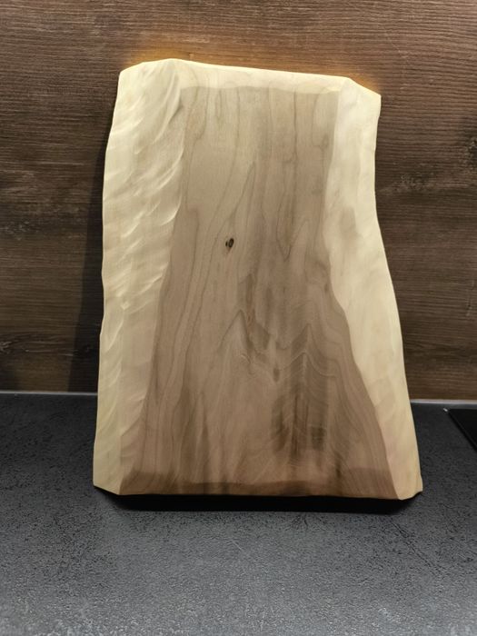 Deska dekoracyjna z litego orzecha – woskowana i olejowana