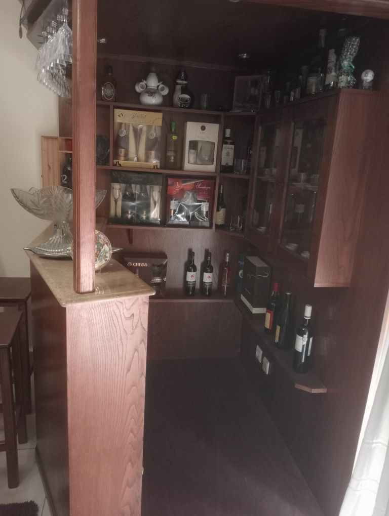 Móvel em bom estado