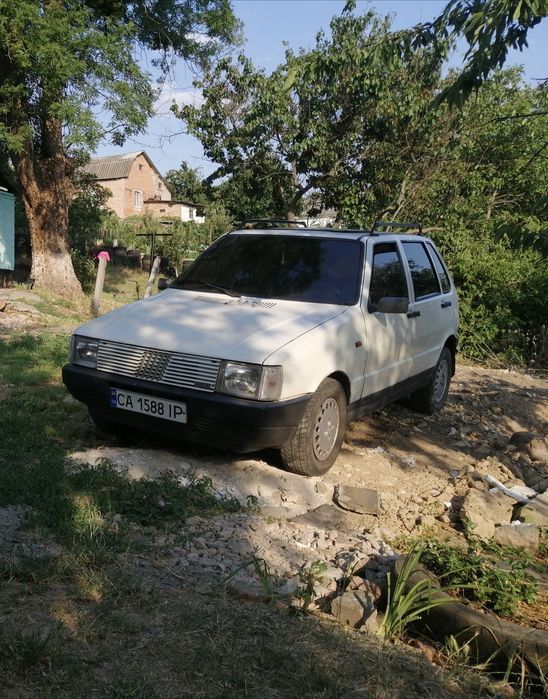 Фіат уно 1 на повному ходу