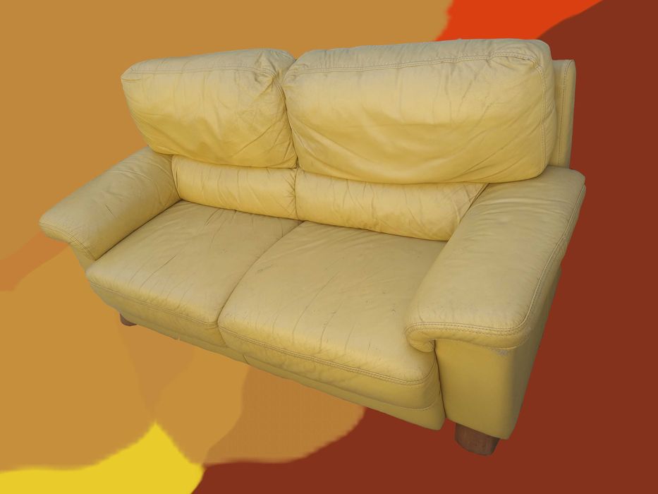 Sofá Amarelo suave, 2 lugares espaçosos