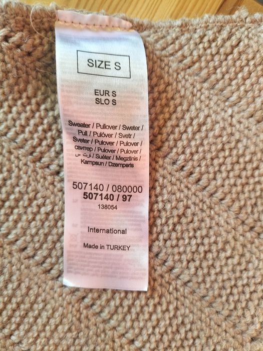 Sweter nietoperz marki Orsay rozmiar S stan bardzo dobry.