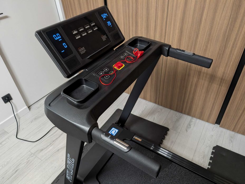 Бігова доріжка FitLogic T12B