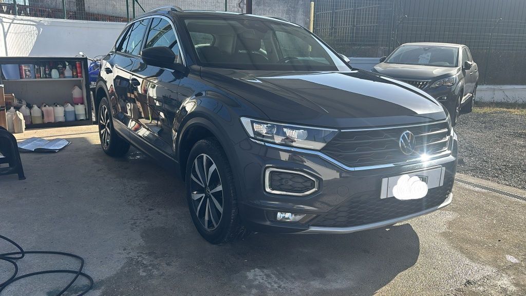 VW T-ROC 1.0 TFSI - 250€/mês