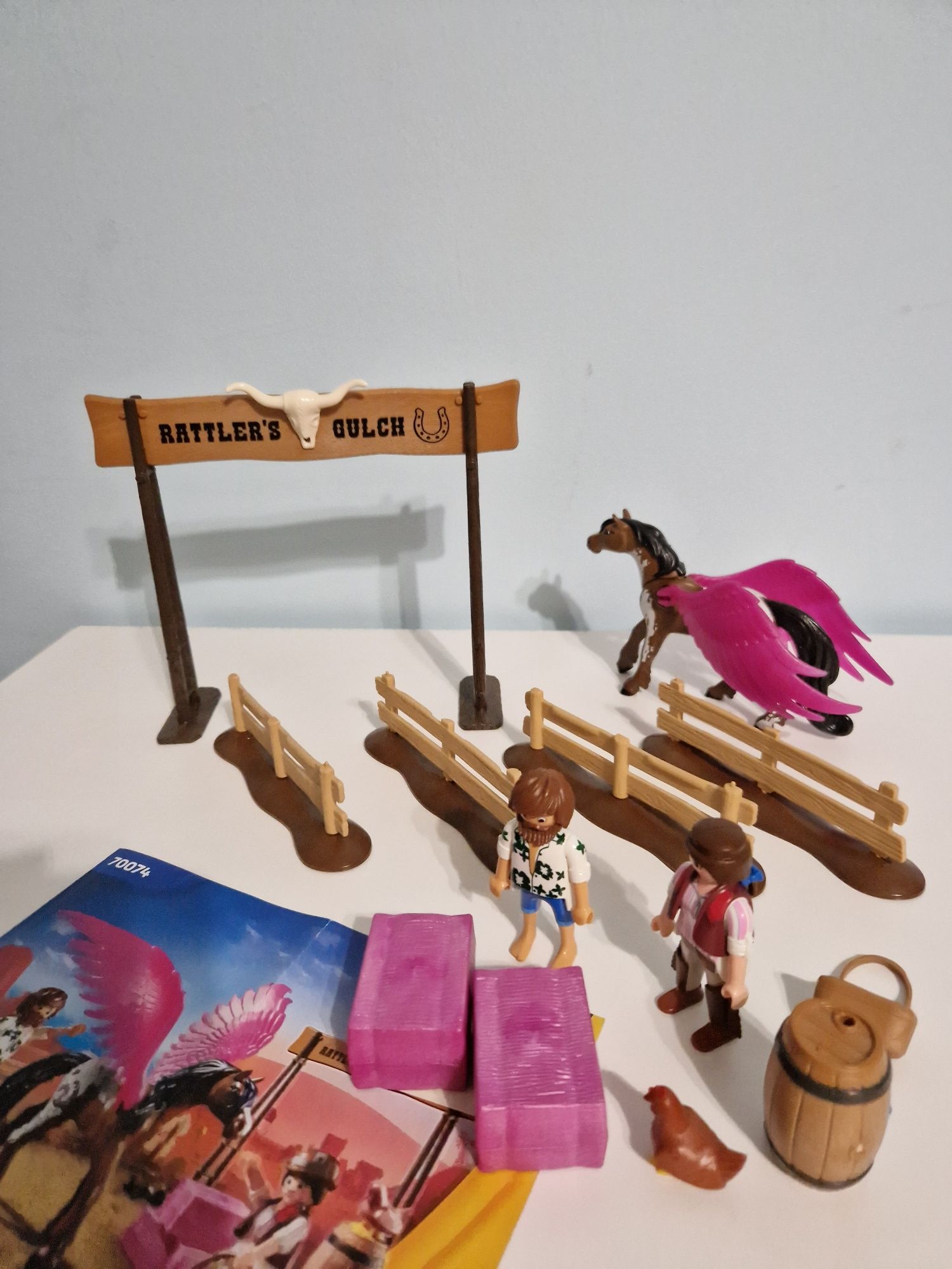 Klocki Playmobil 70074. Del i Skrzydlaty Koń.