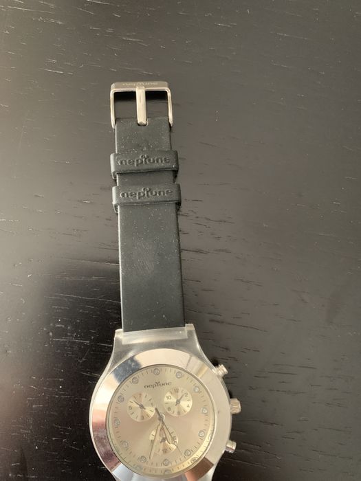 Relógio Neptune preto