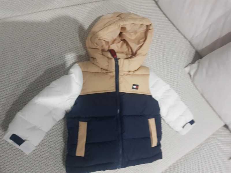 Tommy Hilfiger śliczna Zimowa kurteczka przepiękna 80 cm