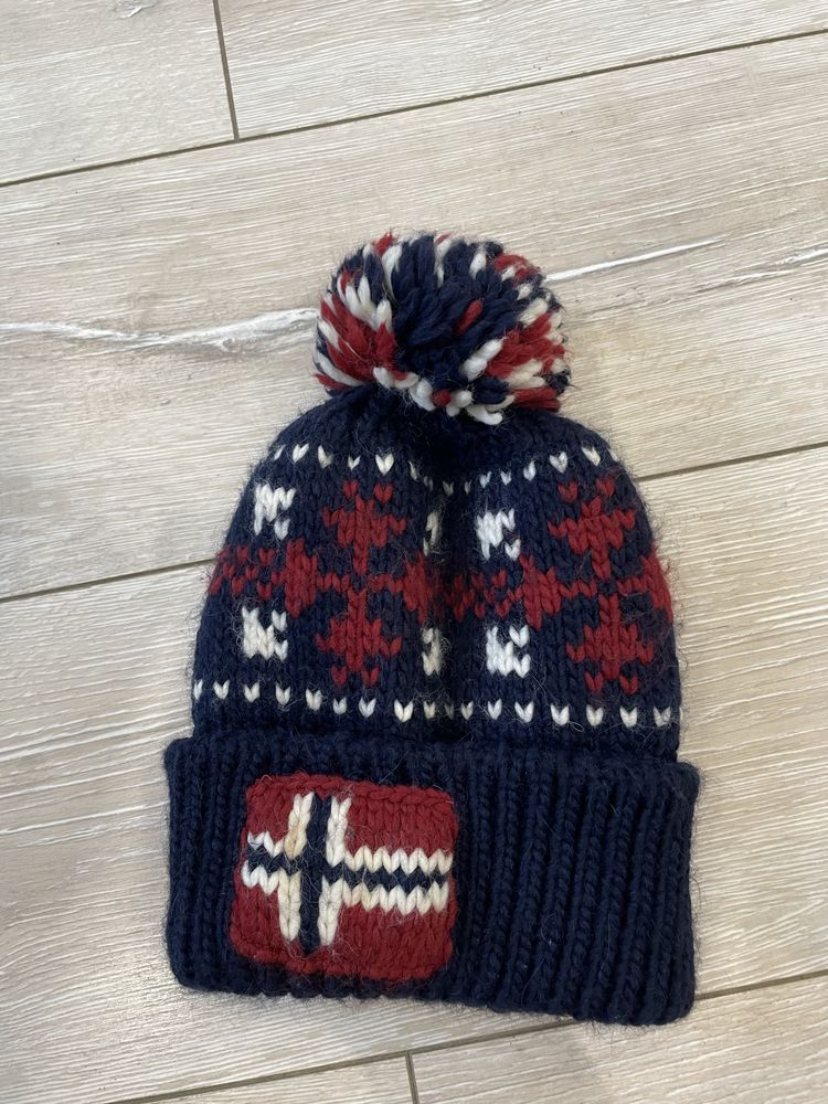 Шапка napapijri semiury