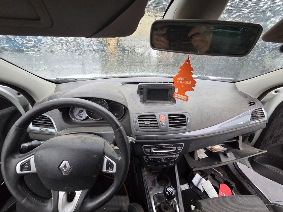 Renault megane III Deska Konsola kokpit + airbagi + napinacze