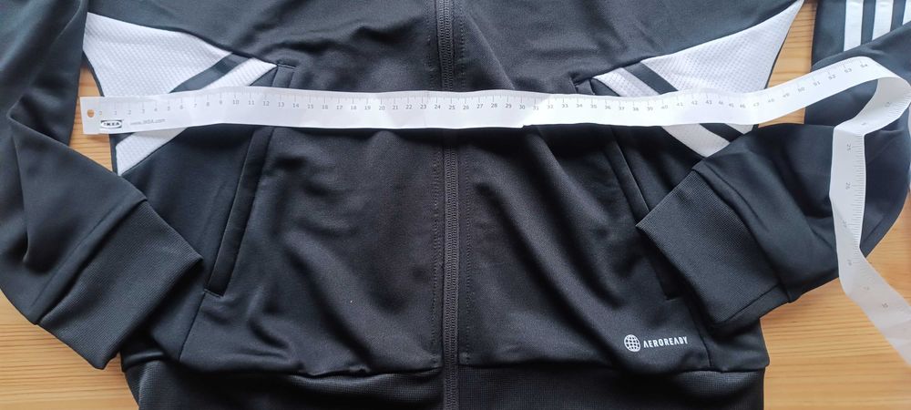 Spredam nową bluzę treningową Adidas M