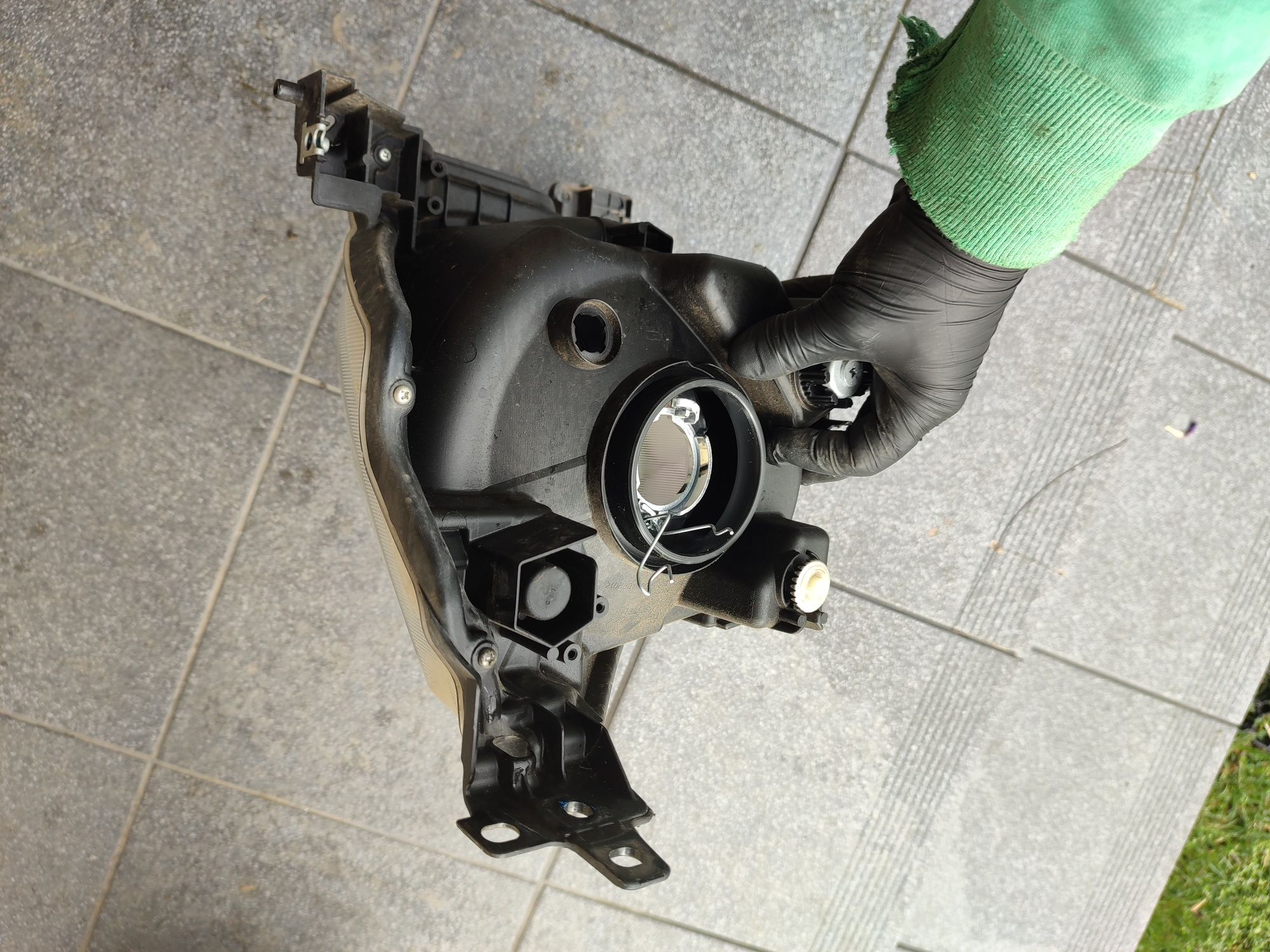Lampa prawa przednia Suzuki ignis III idealna