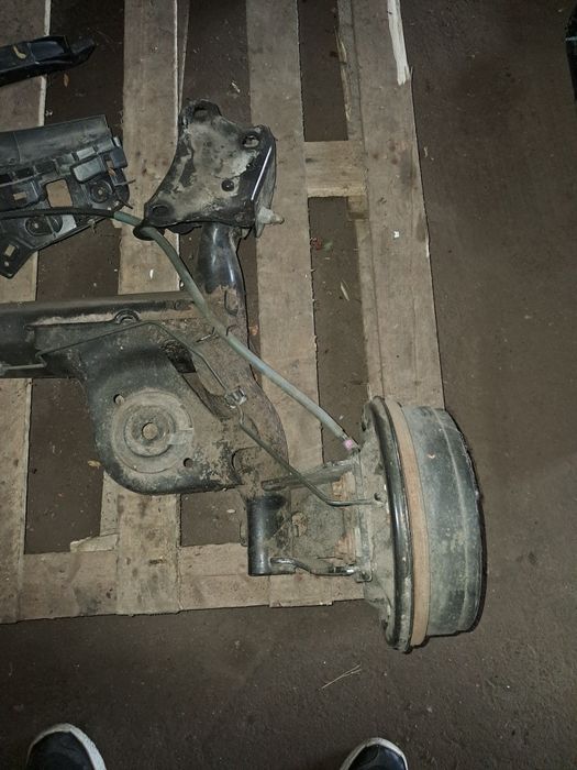 Задняя балка Рено Дастер 2022 года