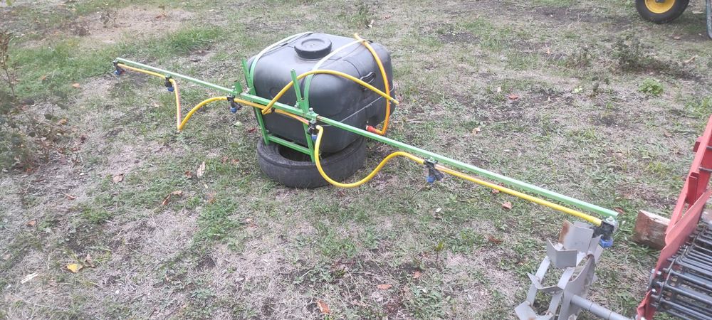 Оприскувач до мотоблока навісний