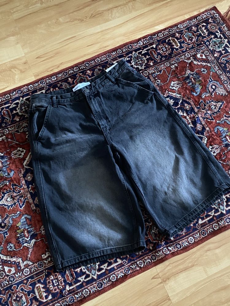 Шорти baggy bershka