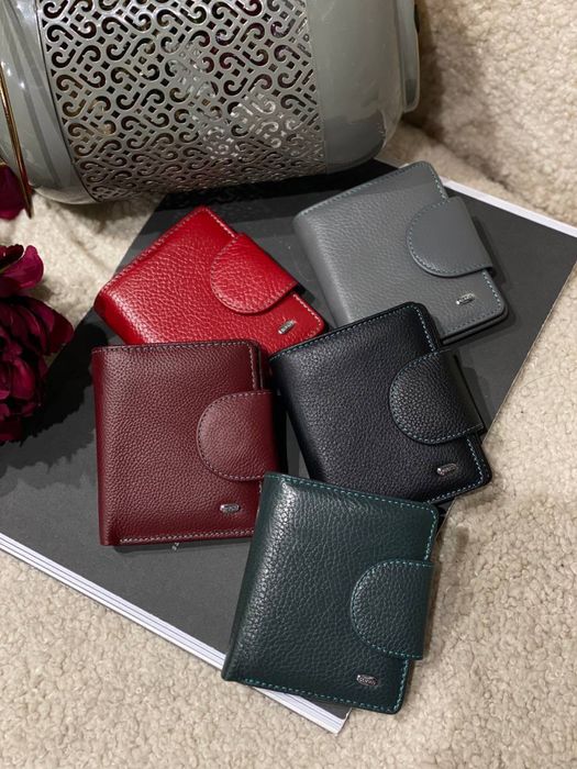 Шкіряний гаманець Dr.Bond