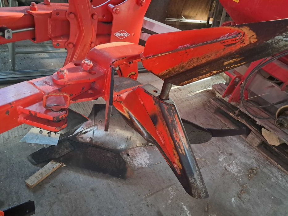 Pakomat hydrauliczny Kuhn multi-master 121, 123  stan bdb