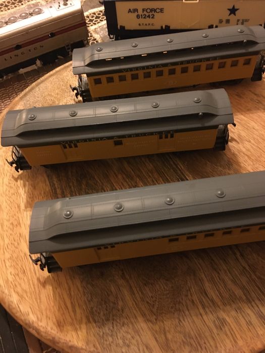 Wagoniki osobowe i towarowe