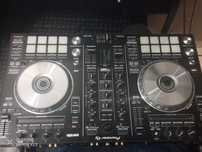 Controlador PioneerDJ DDJ-SR2 como novo