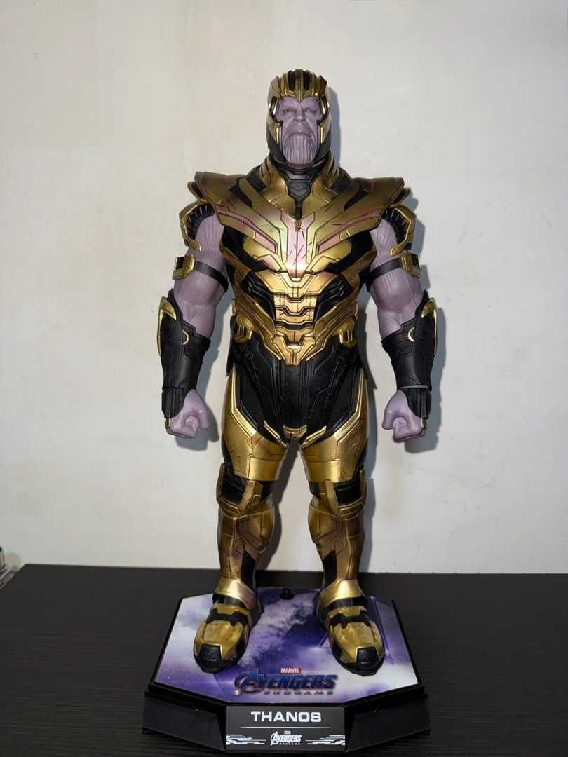 Figura Hot Toys Thanos Avengers Endgame
