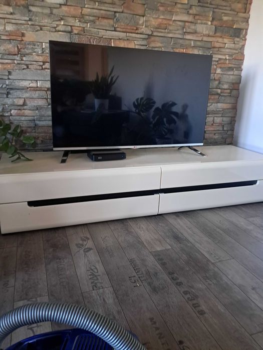 Szafka biała RTV