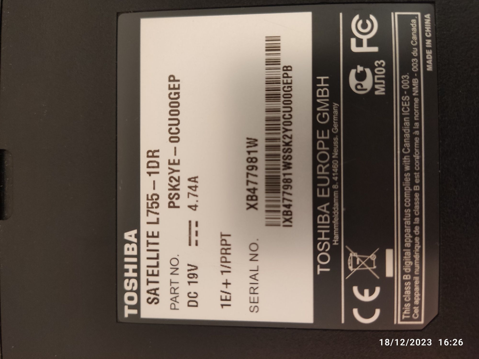 Computador portátil Toshiba L755 a funcionar, monitor, teclado, peças.