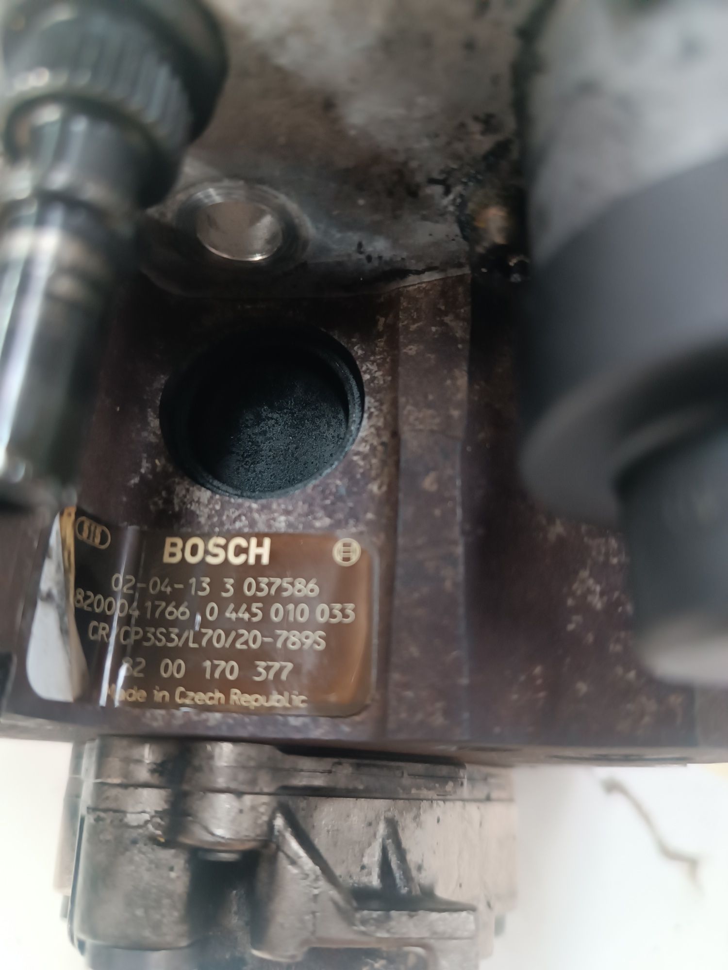 Bomba injetora / alta pressão - Renault 2.2 dci