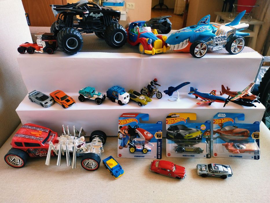 Модельки Hot Wheels 200шт, машинки Хот Вилс.