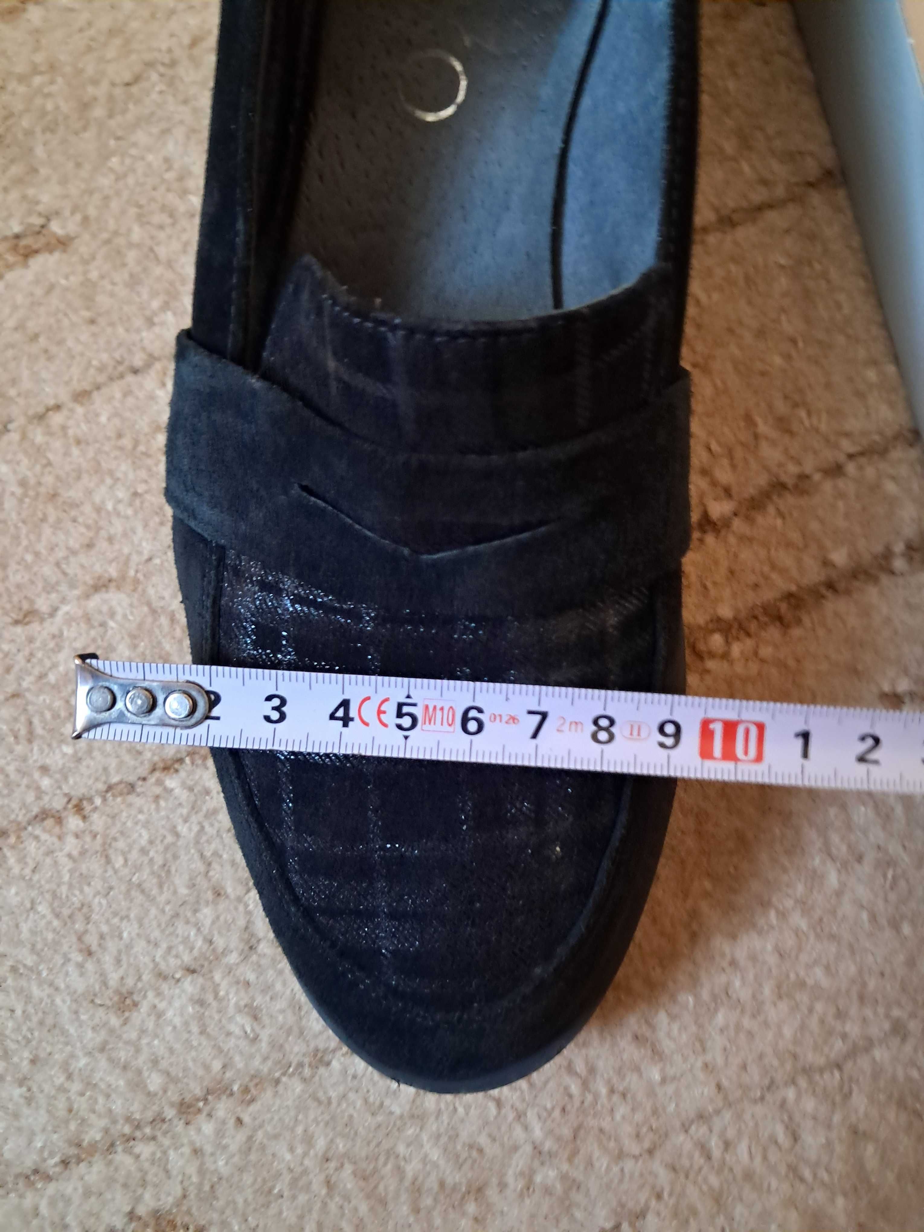 Buty zamszowe, czarne rozm. 39,5, firmy Ryłko