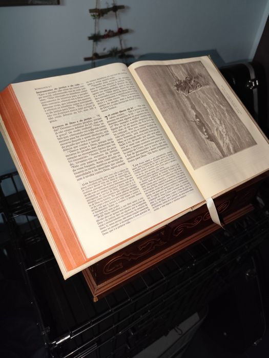 Bíblia Exposição arte sacra