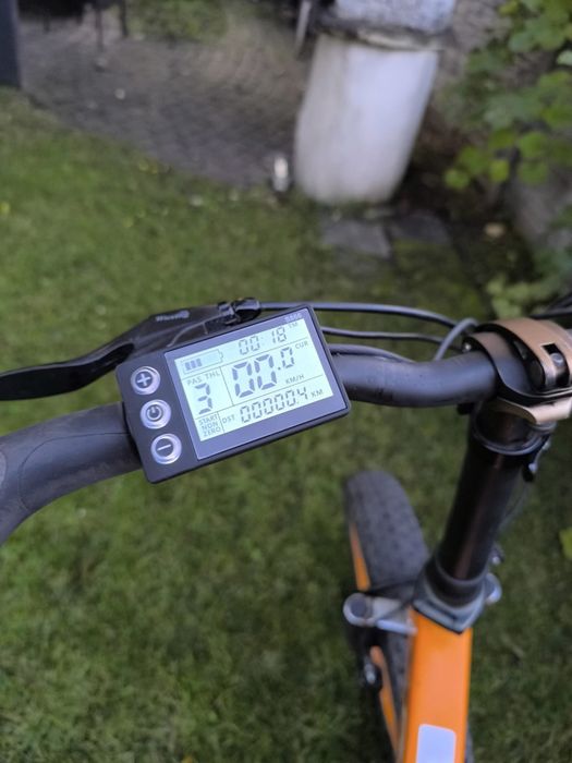 Rower fatbike elektryczny grube opony składak