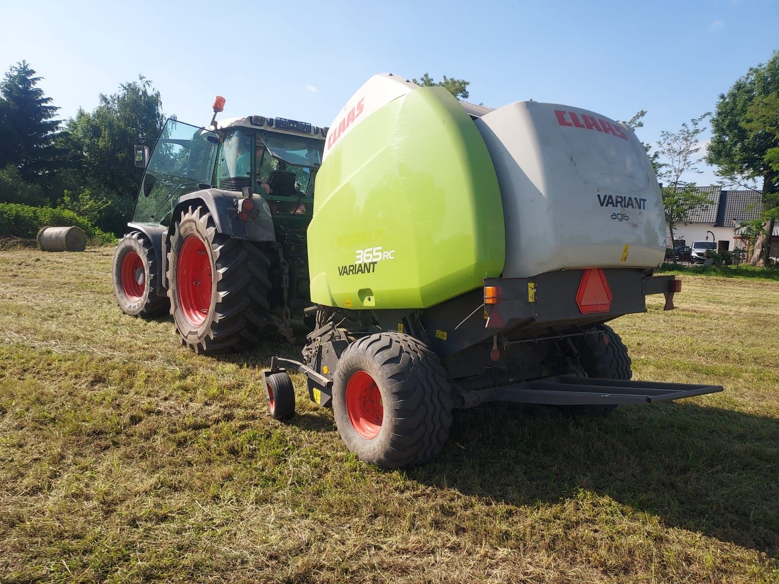 Prasa rolująca Claas Variant 365 RC presa zwijająca z nożami rolująca