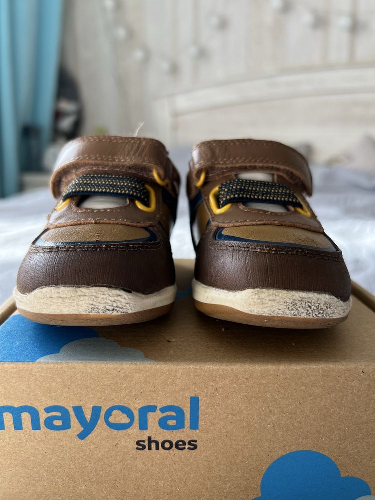 Дитячі шкіряні туфлі Mayoral 20 р.