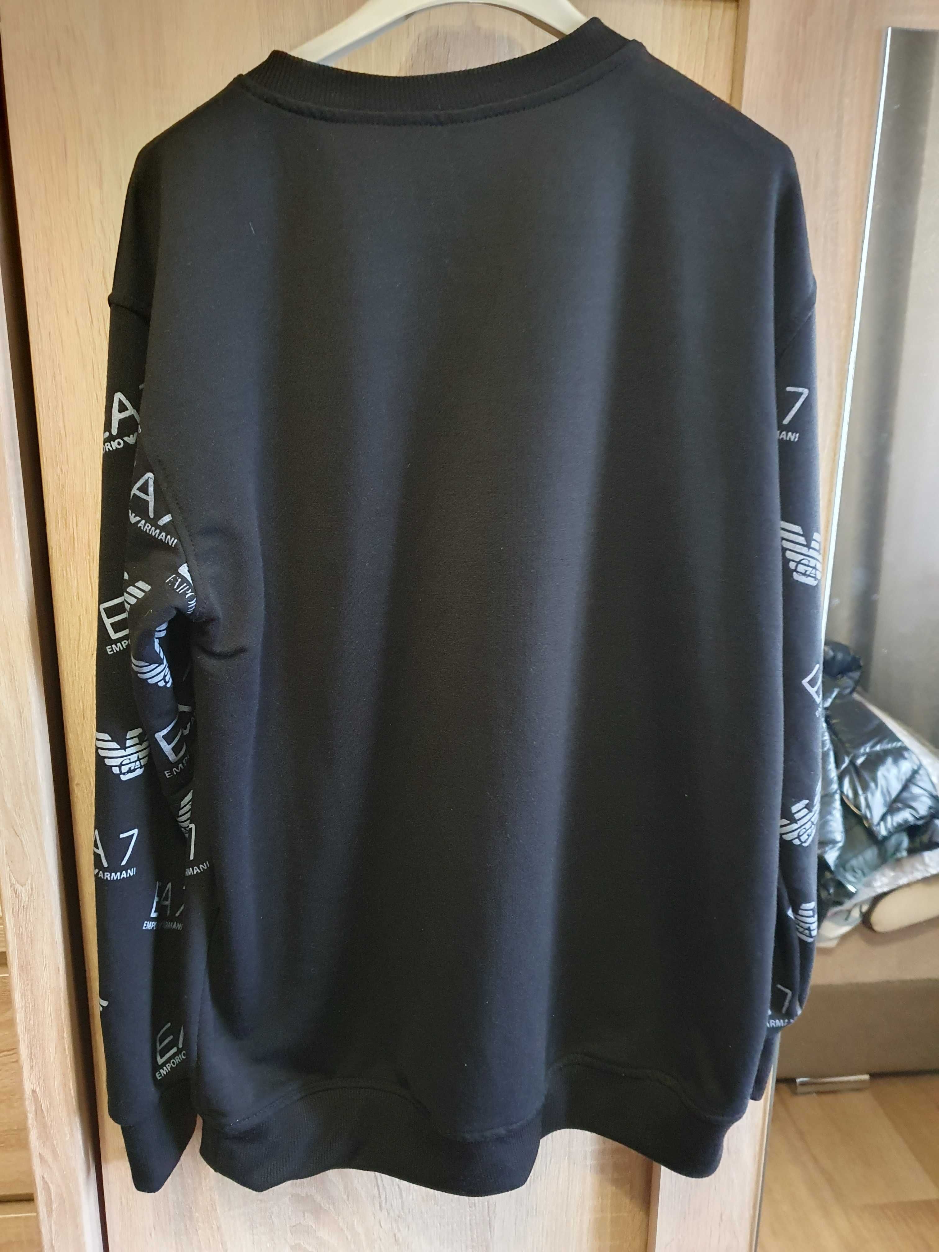 Bluza bez kaptura unisex czarna rozmiar XXL ale wygląda na M/L