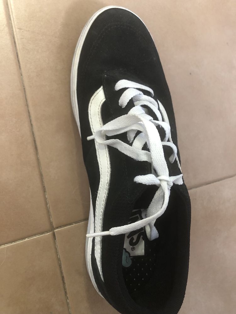 Vans rapaz numero 39