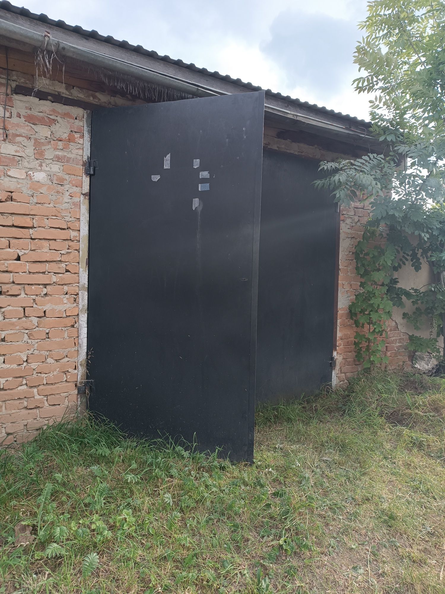 Продам гараж у Старому Самборі