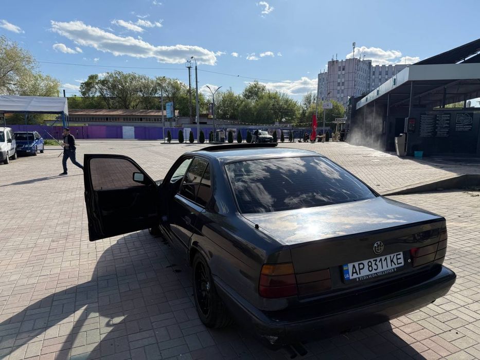 Продам BMW E34 m20b25