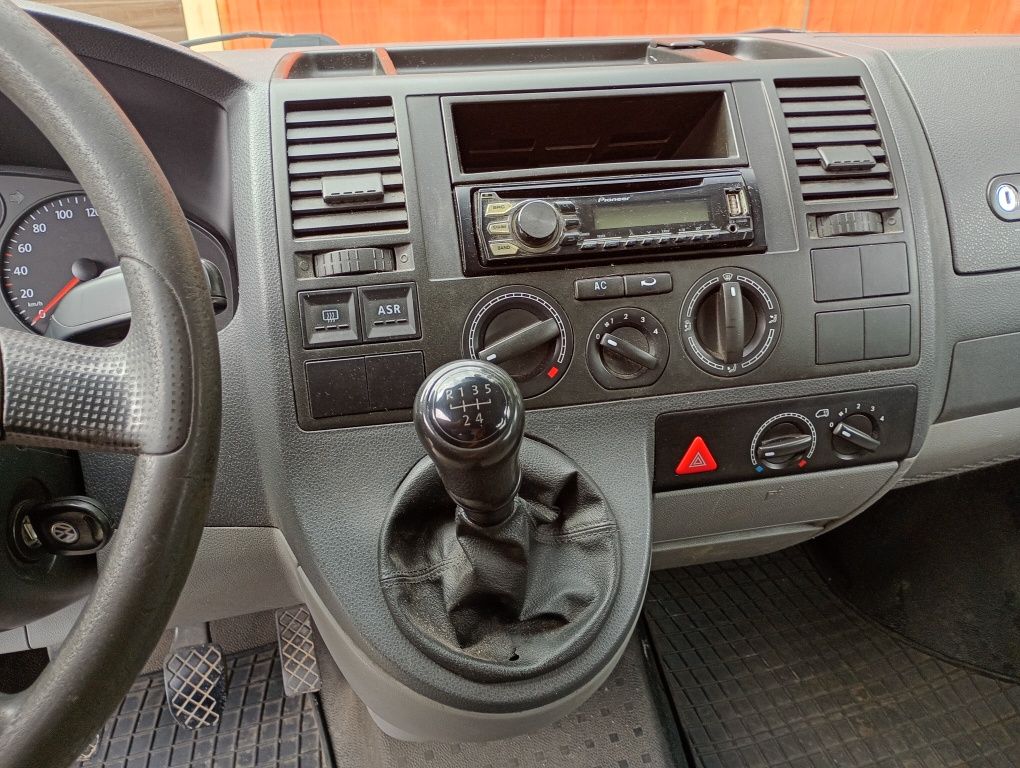 Volkswagen T5 2006 1,9 tdi